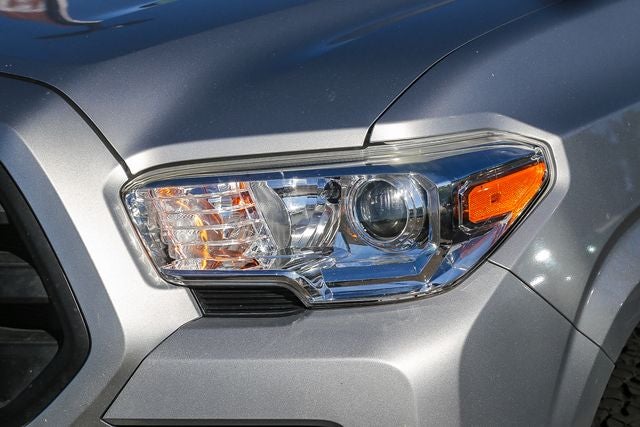 2017 Toyota Tacoma SR