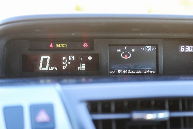 2017 Toyota Prius v Five