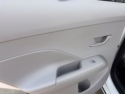 2024 Hyundai Kona Electric SEL