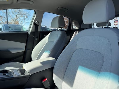 2023 Hyundai Kona Electric SE