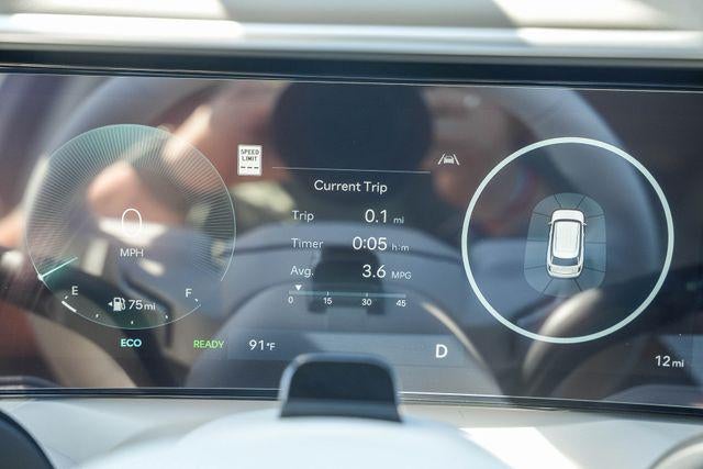 2027 Hyundai Palisade Hybrid Blue SEL Premium 7P