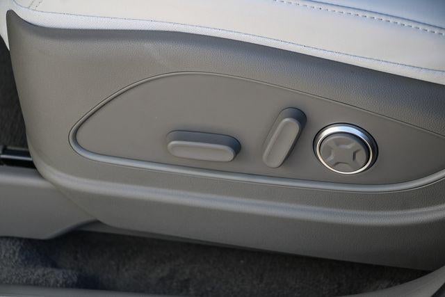 2026 Hyundai Palisade Hybrid Blue SEL Premium 8P