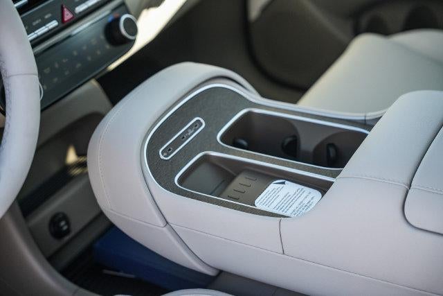 2026 Hyundai Palisade Hybrid SEL Premium 8P