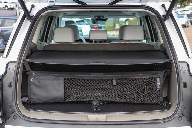 2027 Hyundai Palisade Hybrid SEL Premium 8P