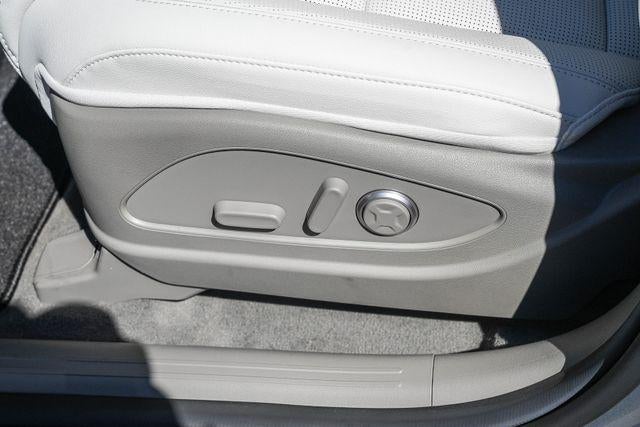 2027 Hyundai Palisade Hybrid Limited 7P