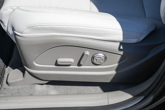 2027 Hyundai Palisade Hybrid Limited 7P