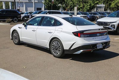 2025 Hyundai Sonata Hybrid SEL