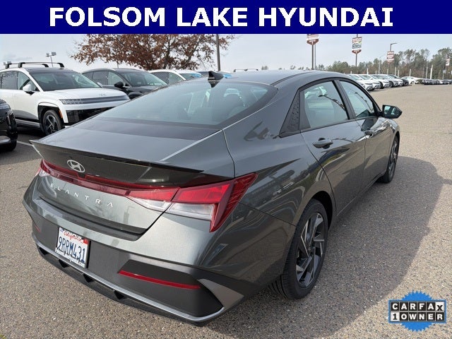 2025 Hyundai Elantra SEL Sport