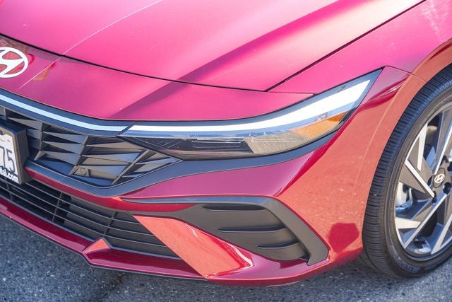 2025 Hyundai Elantra Hybrid SEL Sport
