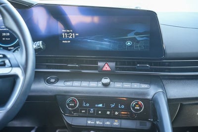 2025 Hyundai Elantra Hybrid SEL Sport