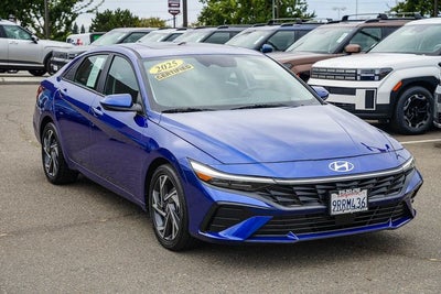 2025 Hyundai Elantra SEL Convenience