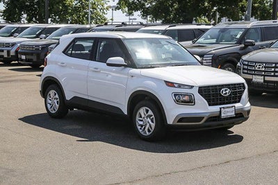 2026 Hyundai Venue SE