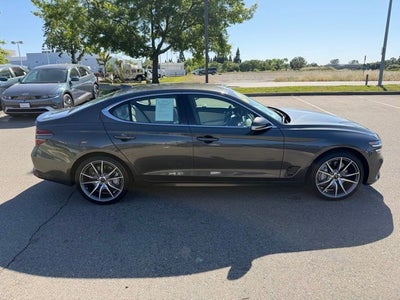 2025 Genesis G70 2.5T