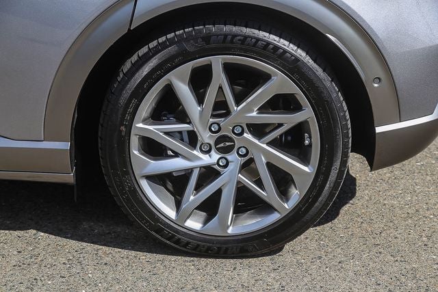 2023 Genesis GV60 Advanced