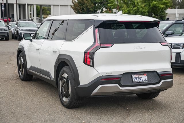 2024 Kia EV9 Light Long Range