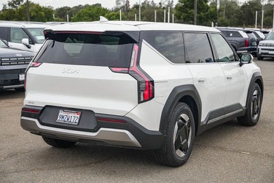2024 Kia EV9 Light Long Range