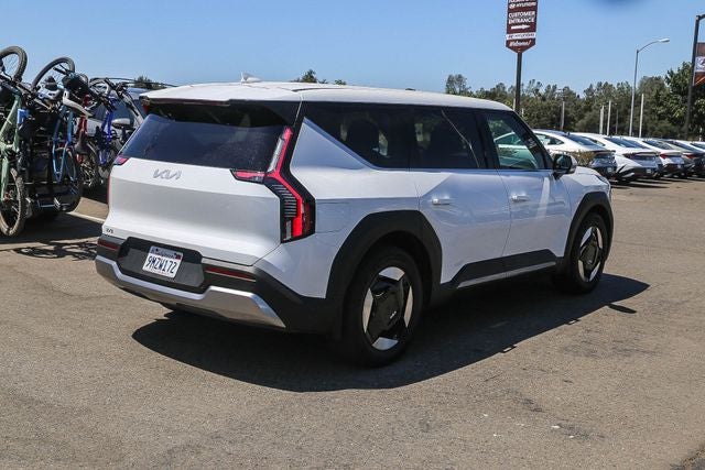 2024 Kia EV9 Light Long Range