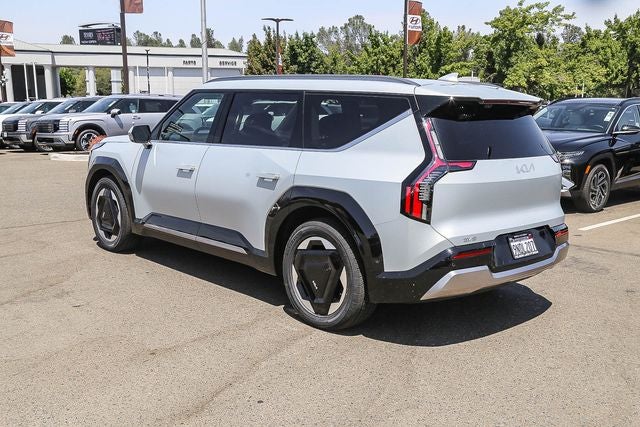 2024 Kia EV9 Land