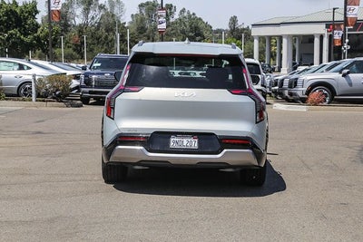 2024 Kia EV9 Land