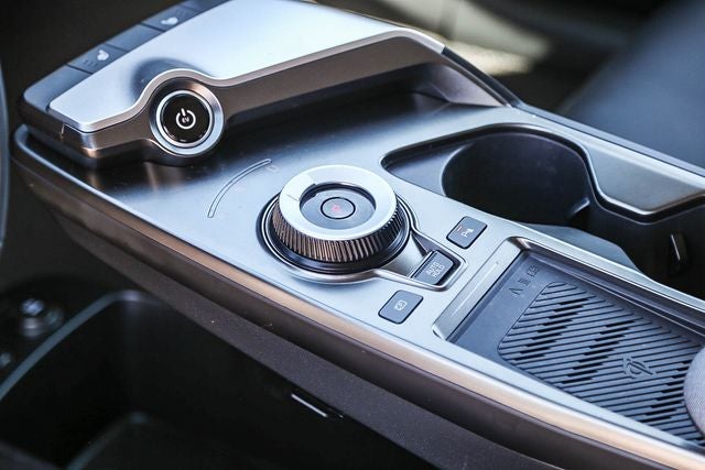 2024 Kia EV6 Light