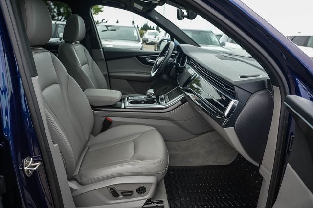 2022 Audi Q7 45 Premium Plus quattro