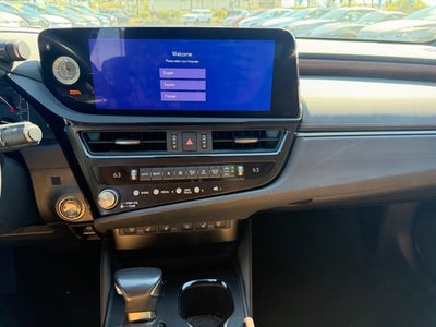 2023 Lexus ES 300h Luxury