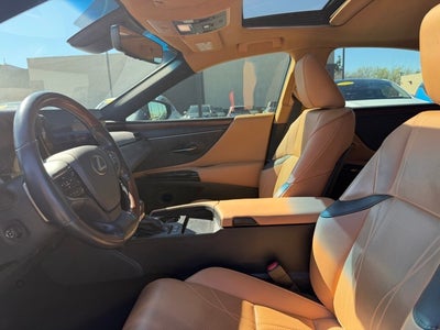 2023 Lexus ES 300h Luxury