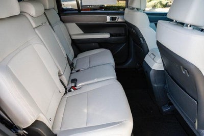 2027 Hyundai Santa Fe SE FWD