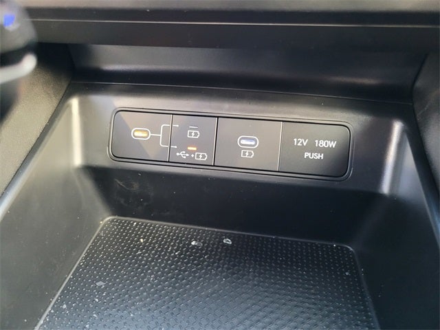 2025 Hyundai Santa Cruz SE FWD