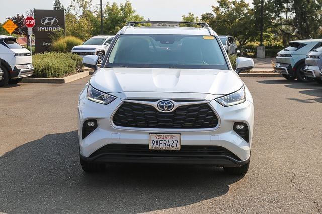 2022 Toyota Highlander Hybrid Bronze Edition