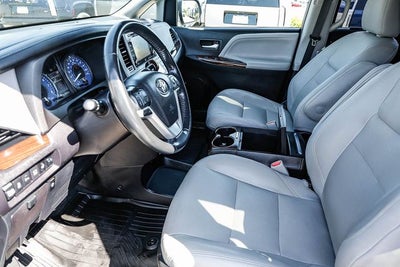 2019 Toyota Sienna Limited Premium 7 Passenger