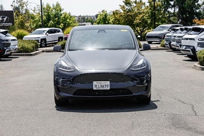 2024 Tesla Model Y Long Range