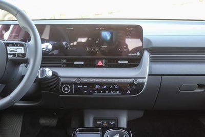 2026 Hyundai IONIQ 5 SE