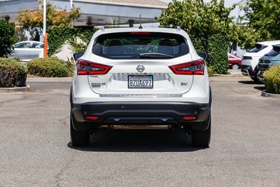 2020 Nissan Rogue Sport SV