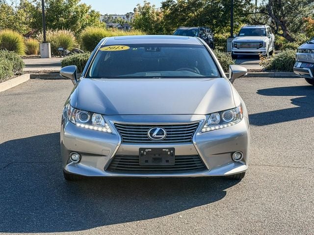 2015 Lexus ES 300h