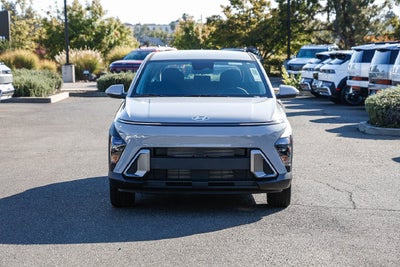 2027 Hyundai Kona SE FWD
