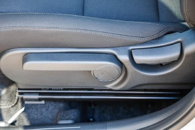 2027 Hyundai Kona SE FWD