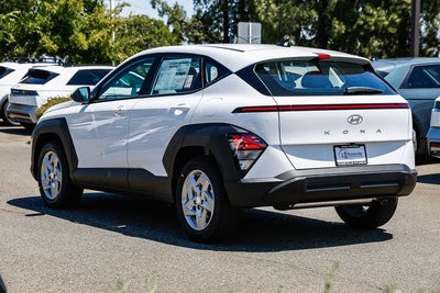 2027 Hyundai Kona SE FWD