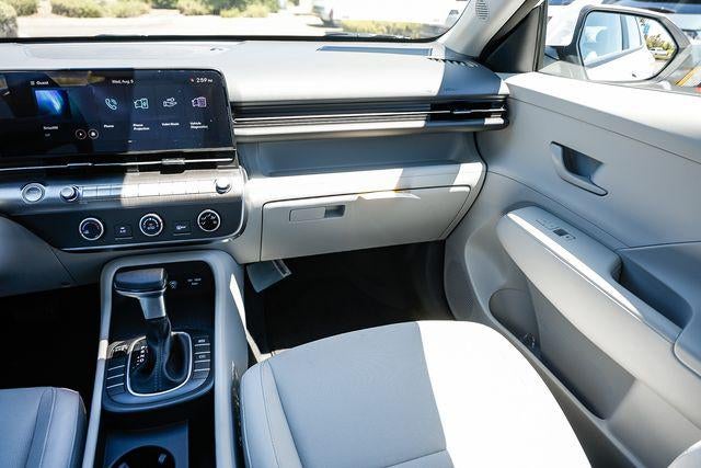 2027 Hyundai Kona SE FWD