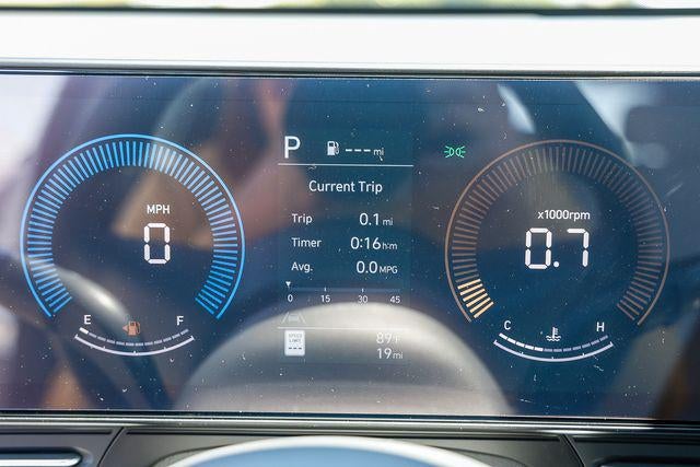 2027 Hyundai Kona SE FWD