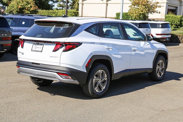 2026 Hyundai Tucson Hybrid Blue SE