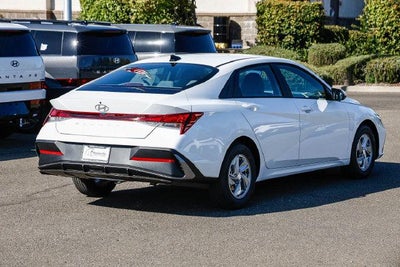 2026 Hyundai Elantra SE