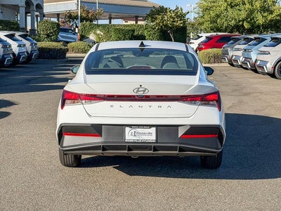 2026 Hyundai Elantra SE