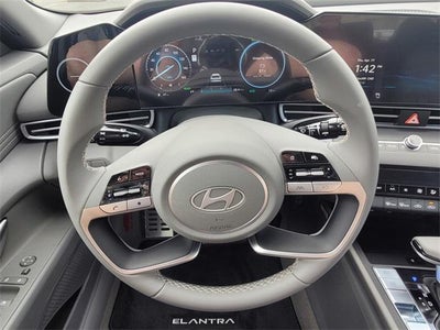 2025 Hyundai Elantra Hybrid SEL Sport