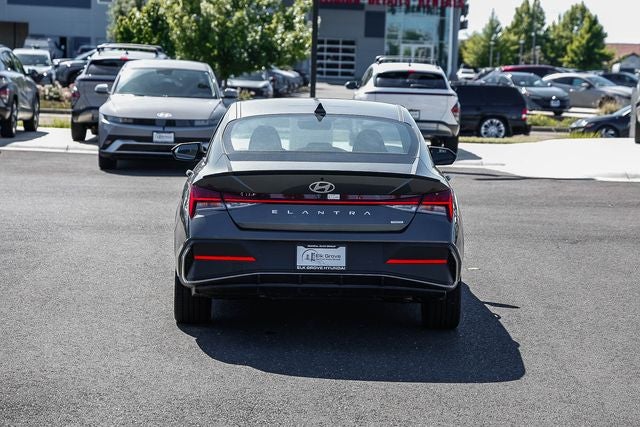 2025 Hyundai Elantra Hybrid SEL Sport