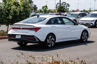 2025 Hyundai Elantra Hybrid SEL Sport