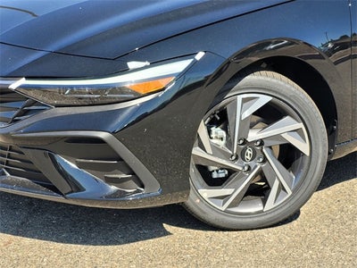 2025 Hyundai Elantra Hybrid SEL Sport