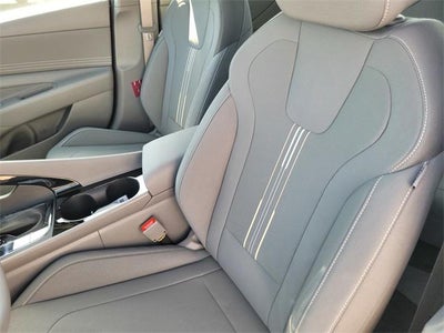 2025 Hyundai Elantra Hybrid SEL Sport
