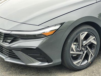 2025 Hyundai Elantra Hybrid SEL Sport