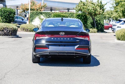 2026 Hyundai Elantra Hybrid Limited